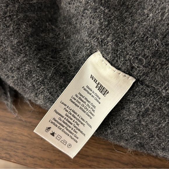 Gray Fringe Women's Sweater Vest - Picture 5 of 9